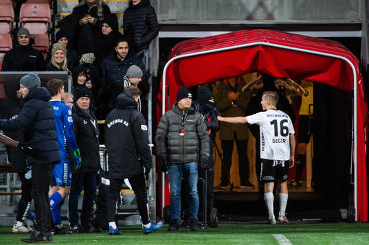 Örebros David Seger deppar