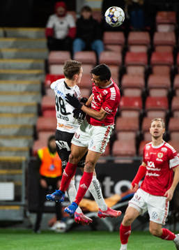 Örebros Noel Milleskog och Kalmars Romario Pereira Sipiao
