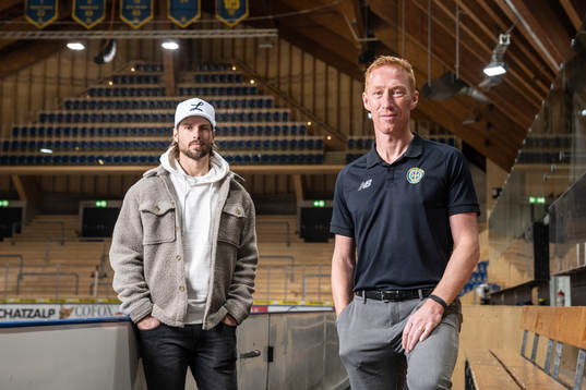 HC Davos Mathias Bromé och assisterande tränare Jörgen