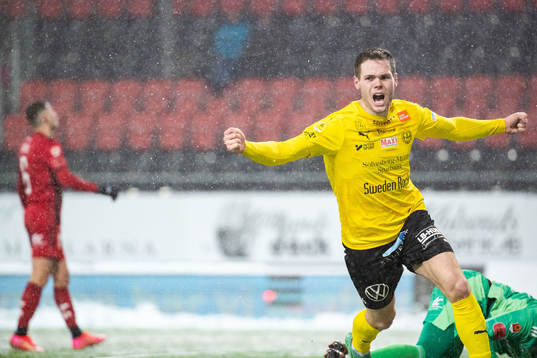 Mjällbys Jacob Bergström jublar