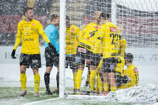 Mjällbys spelare jublar