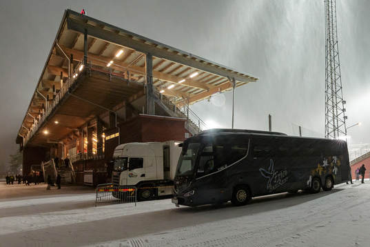 Mjällbys inhyrda buss