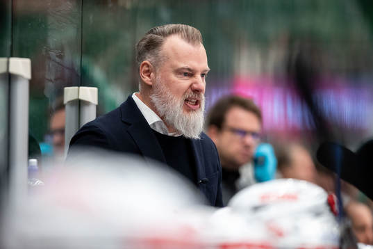 Rikard Grönborg, head coach, of Zurich