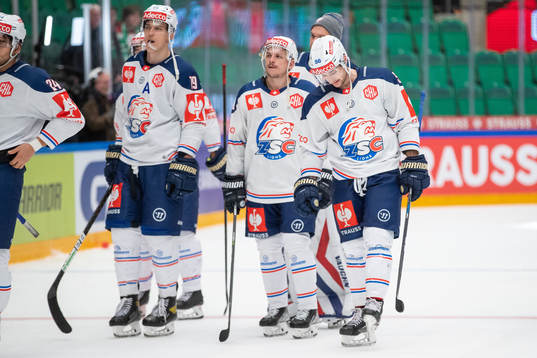 Maxim Noreau of Zurich looks dejected