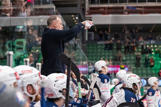 Rikard Grönborg, head coach, of Zurich want a goal to be