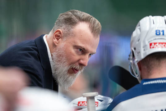 Rikard Grönborg, head coach, of Zurich