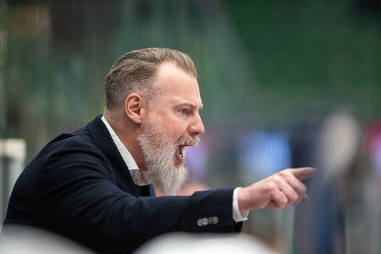 Rikard Grönborg, head coach, of Zurich