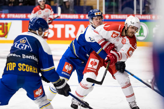 Leksands Emil Heineman and Klagenfurts Stefan Geier