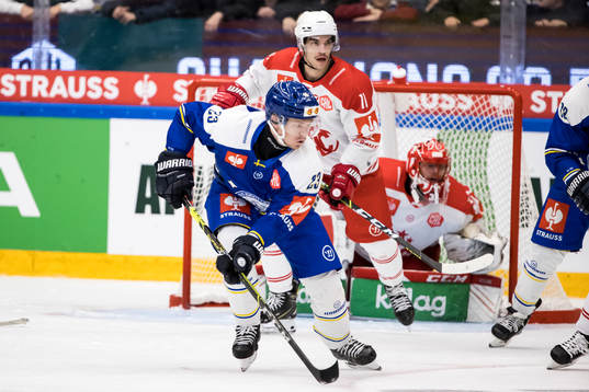 Leksands Tobias Ekberg and Klagenfurts Lukas Haudum