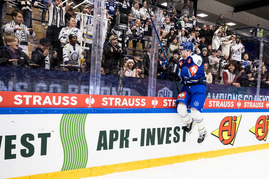 Leksands Emil Heineman celebrating