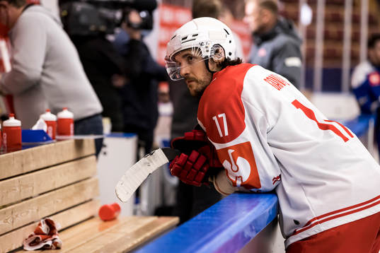 Klagenfurts Manuel Ganahl looks dejected