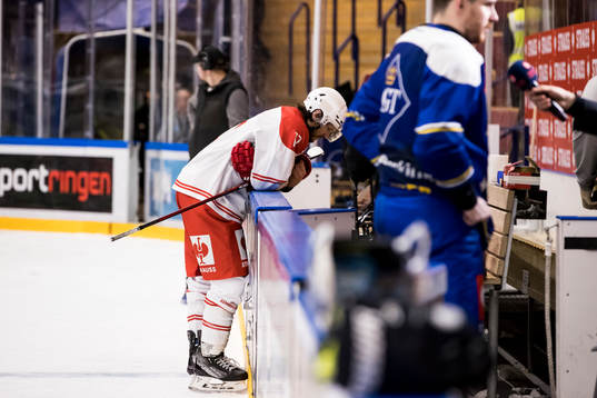 Klagenfurts Manuel Ganahl looks dejected