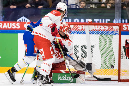 Klagenfurts goaltender Sebastian Dahm