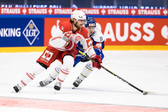 Klagenfurts Daniel Obersteiner and Leksands Martin Karlsson