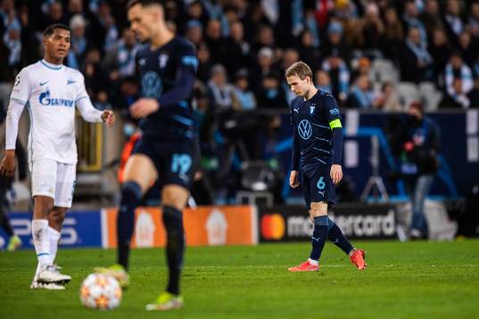 Oscar Lewicki of Malmö FF looks dejected
