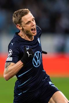 Sören Rieks of Malmö FF celebrates