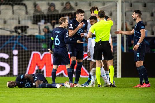 Bonke Innocent of Malmö FF in pain