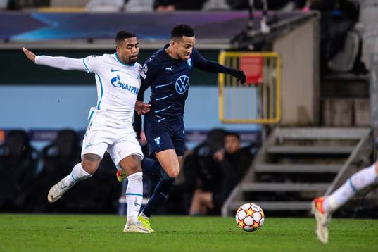 Wendel of Zenit and Martin Olsson of Malmö FF
