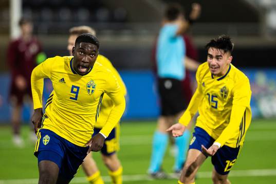 Sveriges Emmanuel Tannor jublar