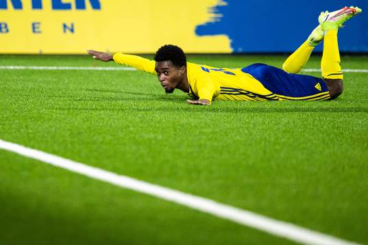 Bläddra bland fler bilder av Fotboll, P16 EM-kval, Sverige - Lettland