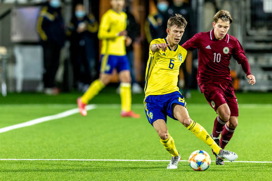 Sveriges Kazper Karlsson och Lettland  Reinis Pāls