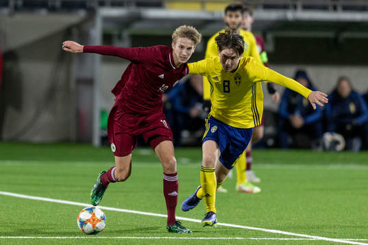 Lettland  Kevins Cēsnieks mot Sveriges Marco Olsson Valdés