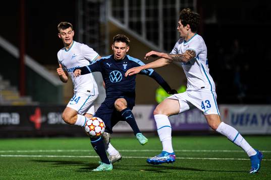 Isak Bjerkebo of Malmö FF against Danila Khotulev and