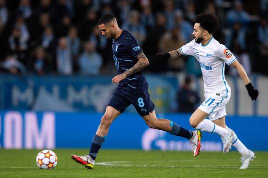Sergio Pena of Malmö FF and Claudinho of Zenit