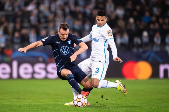 Eric Larsson of Malmö FF and Douglas Santos of Zenit