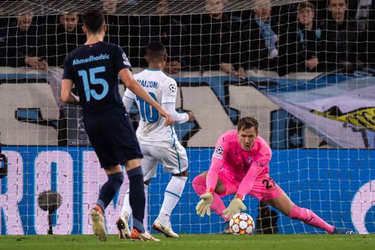 Goalkeeper Johan Dahlin of Malmö FF