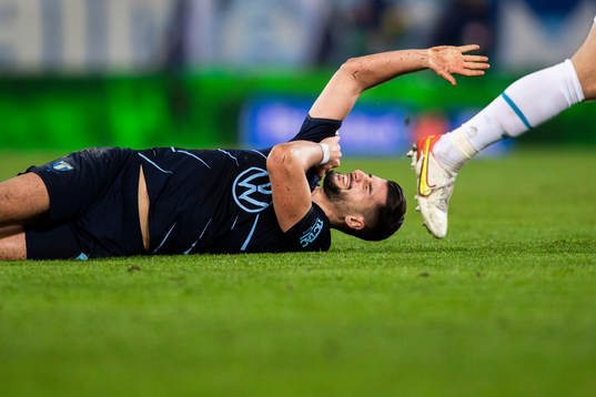 Antonio Colak of Malmö FF in pain