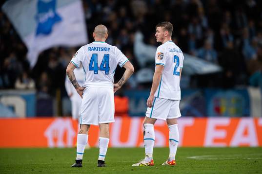 Yaroslav Rakits´kyy and Dmitri Chistyakov of Zenit look