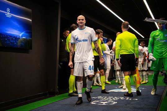 Yaroslav Rakits´kyy of Zenit with teammates prior to the