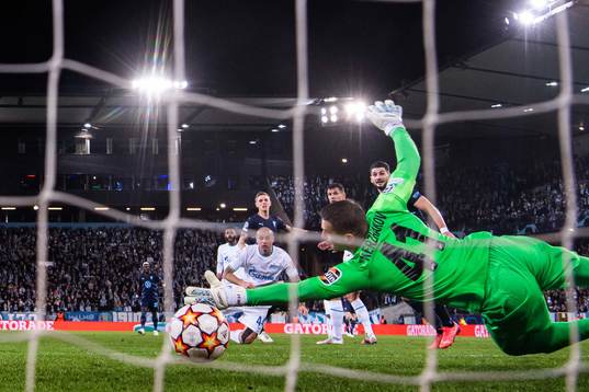 Sören Rieks of Malmö FF scores the 1-0 goal behind