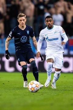 Sören Rieks of Malmö FF and Malcom of Zenit