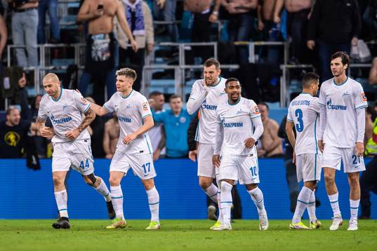 Yaroslav Rakits´kyy of Zenit celebrate with teammates