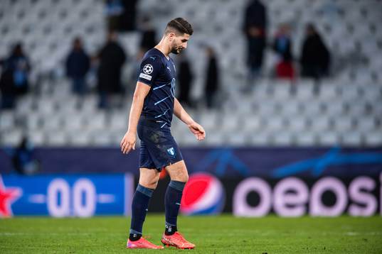Antonio Colak of Malmö FF looks dejected
