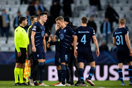 Anel Ahmedhodzic and Sören Rieks of Malmö FF looks