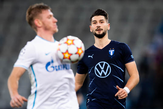 Dmitri Chistyakov of Zenit and Antonio Colak of Malmö FF