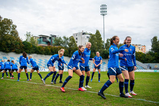 Vilde Hasund, Guro Bergsvand, Tuva Hansen and Elisabeth
