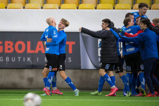 Halmstads spelare jublar