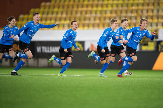 Halmstads spelare jublar