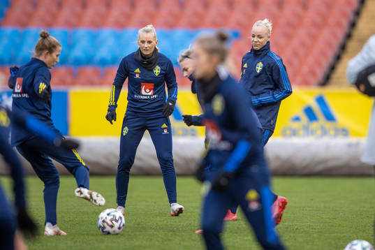 Stina Blackstenius och Carolina Seger