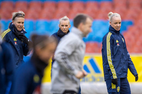 Stina Blackstenius och Carolina Seger