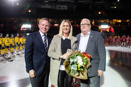 Modos damspelare Therese Sjölander tilldelas pris