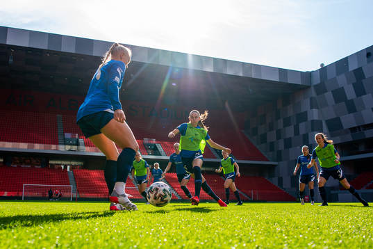 Maria Thorisdottir and Vilde Hasund of the Norwegian