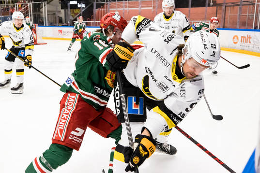 Moras Isak Grarfve och Västerås Mikael Frycklund
