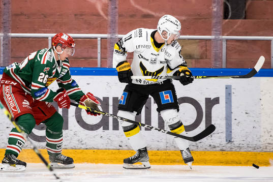 Moras Isac Heens och Västerås Anton Svensson