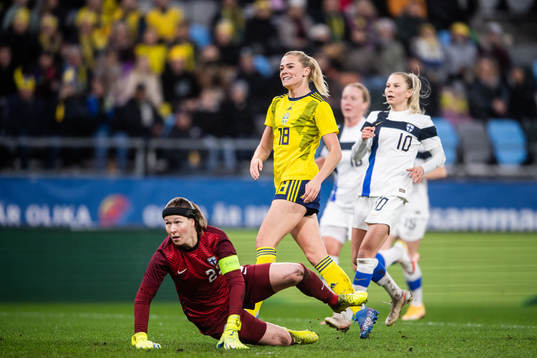 Fridolina Rolfö of Sweden celebrates