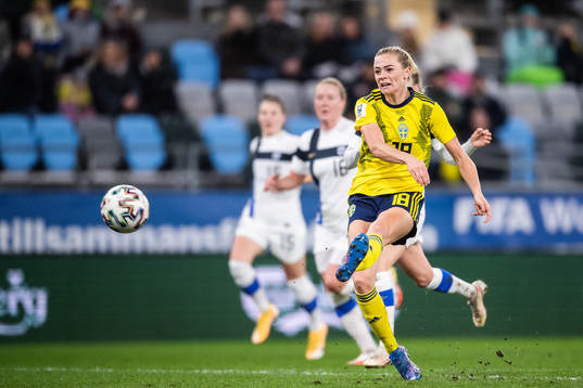 Fridolina Rolfö of Sweden scores 1-0